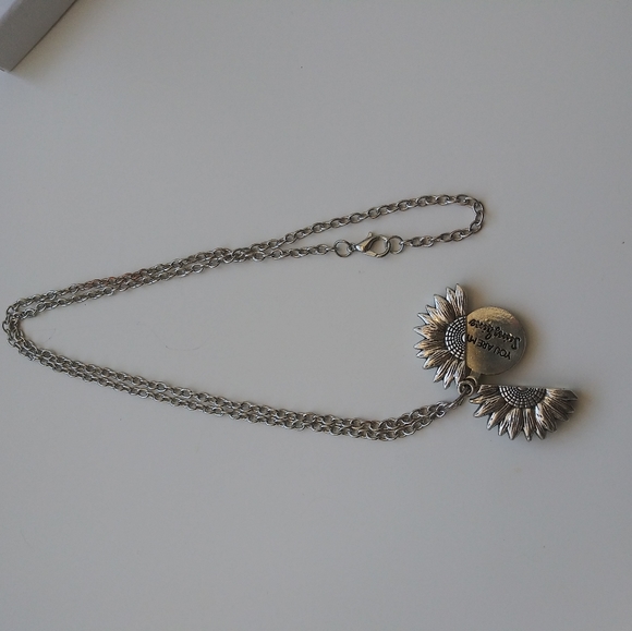 Sunflower Penant Necklace Hidden Message - Picture 3 of 3